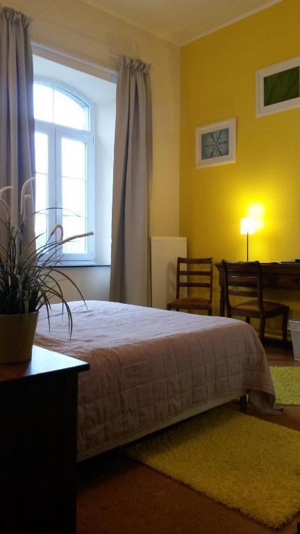 B&B Les Ecoliers Cherain Pokoj fotografie